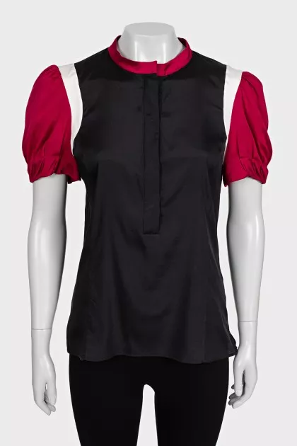 Fitted blouse with contrasting sleeves