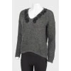 Free cut pullover with applique