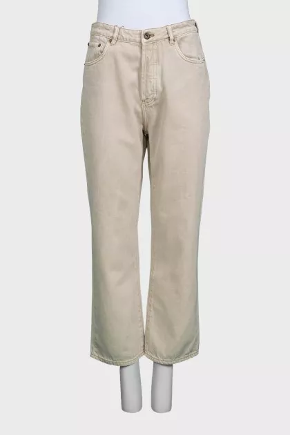 High-waisted straight-leg jeans with buttons