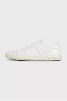 Men's white leather sneakers
