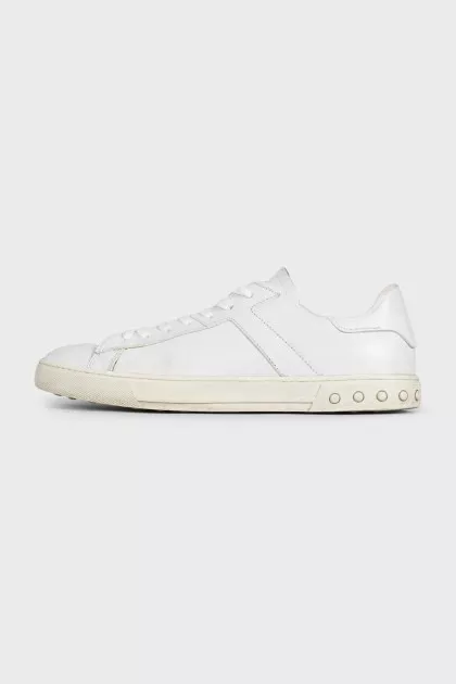 Men's white leather sneakers