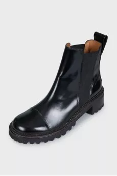 Leather Chelsea boots with embossed logo