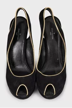 Suede shoes with gold heels