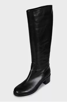 Black leather mid-heel boots