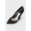 Suede shoes with shaped heel