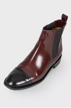 Low -heeled boots