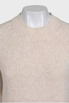 Plain straight-cut jumper