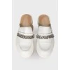 Children's mules with a chain