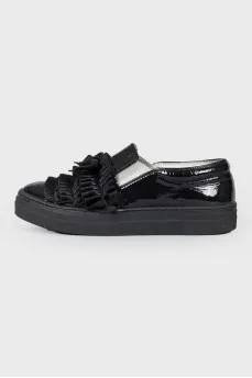 Children's slip-ons with ruffles