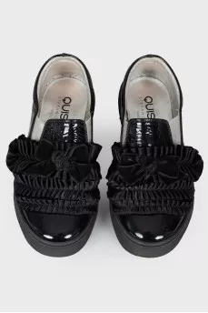 Children's slip-ons with ruffles