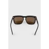 Sunglasses with brand logo in front