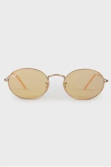 Sunglasses with tag