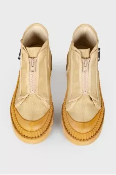 Ботинки на зубчатой подошве