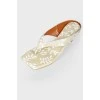 Mully with print, on a stiletto