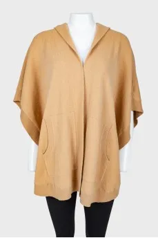 Hooded cape