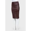 Leather skirt of a straight cut