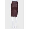 Leather skirt of a straight cut