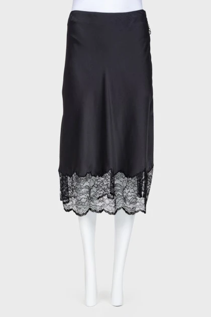 Skirt with lace
