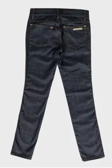 Straight jeans with a tag