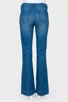 Jeans flared to the bottom