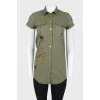 Embroidery and short sleeves shirt, with the tag