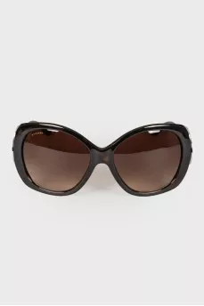 Sunglasses with rhinestones