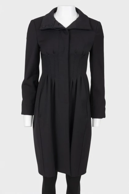 Pintucked fitted coat