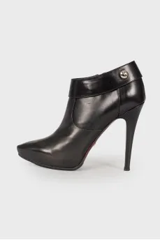 Transformer boots