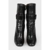 Low  patent leather boots