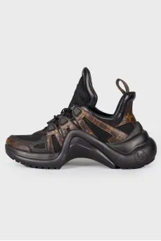 Brand printed shoes on the skin