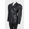 Buttoned leather jacket