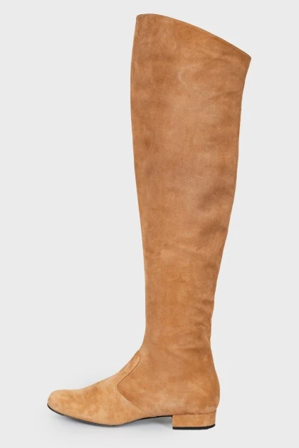 Low-heeled suede over the knee boots