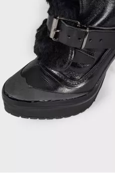 Combined fur ankle boots