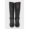 High leather boots without fasteners