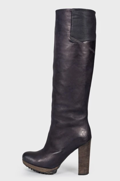 High leather boots