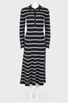 Knitwear dress with sleeve