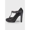 Snake skin shoes