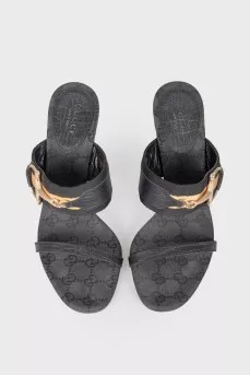 Босоніжки на високій шпильці