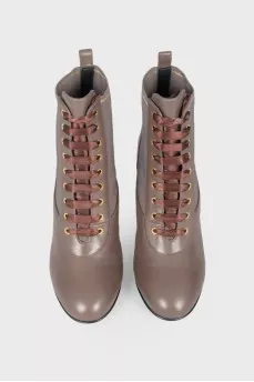 Leather ankle boots with tag