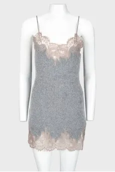 Insulated dress with lace