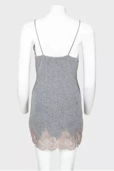 Insulated dress with lace