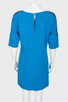  with tag"Sleeves dress "bat"; with tag