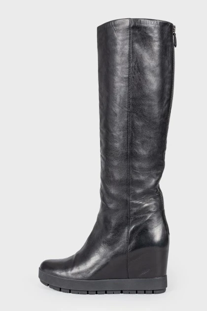 Leather wedge boots
