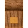 Woolen cap with applique