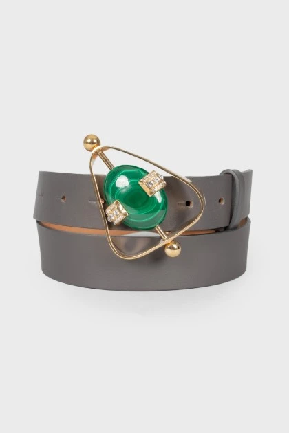 Leather belt with curly buckle