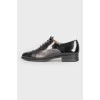 Oxfords with lacquer inserts